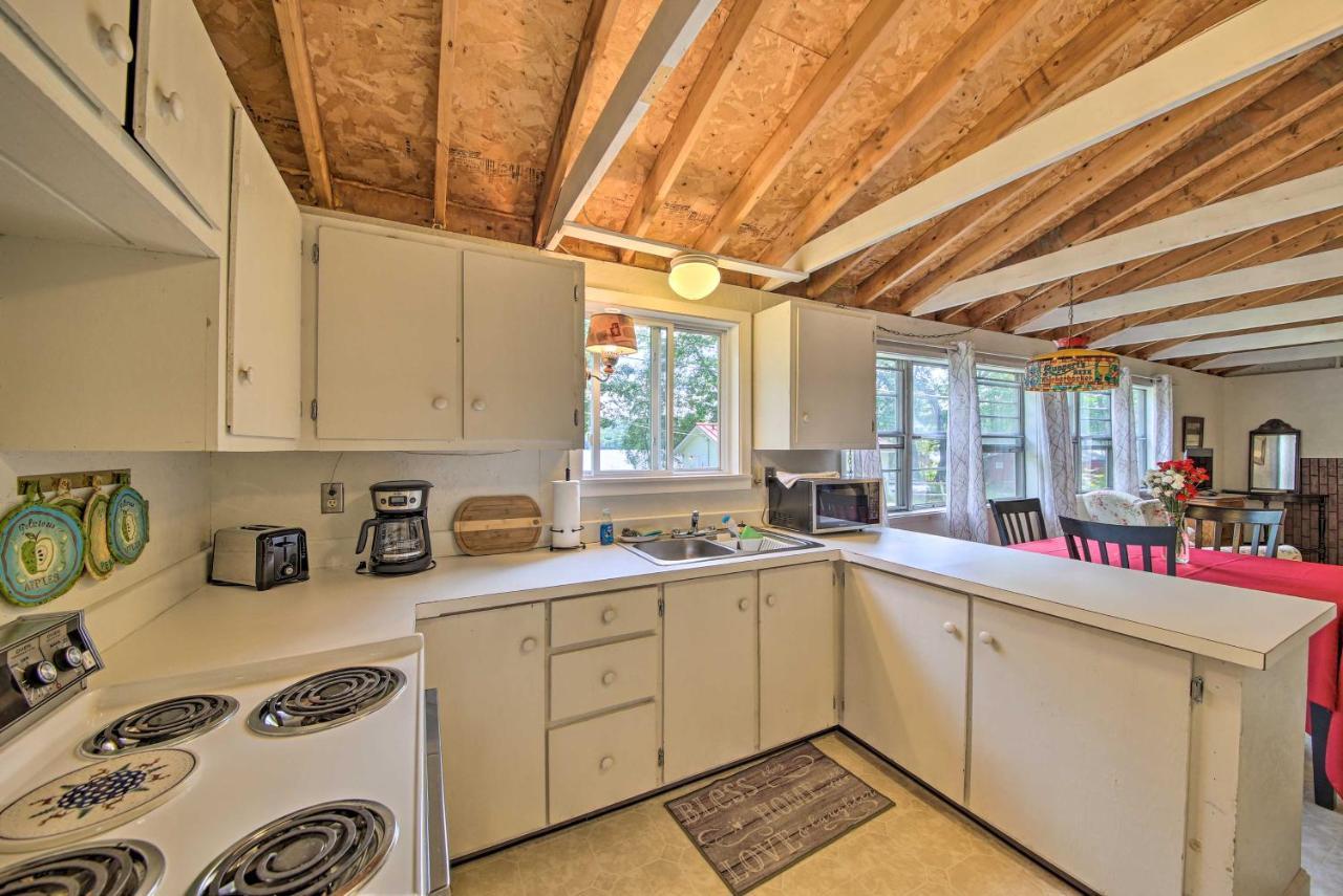 Rustic Retreat Across From Lake Family Friendly! Union Exterior photo